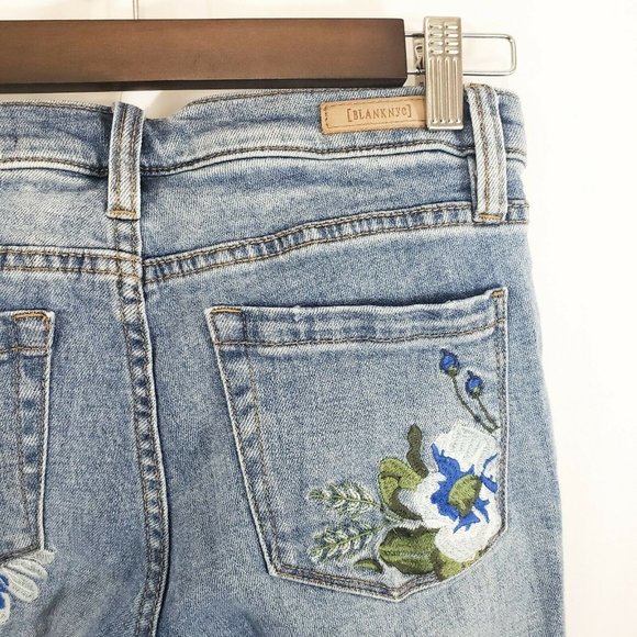 Blank Nyc Floral Embroidered Raw Hem Skinny Jeans - Picture 6 of 7